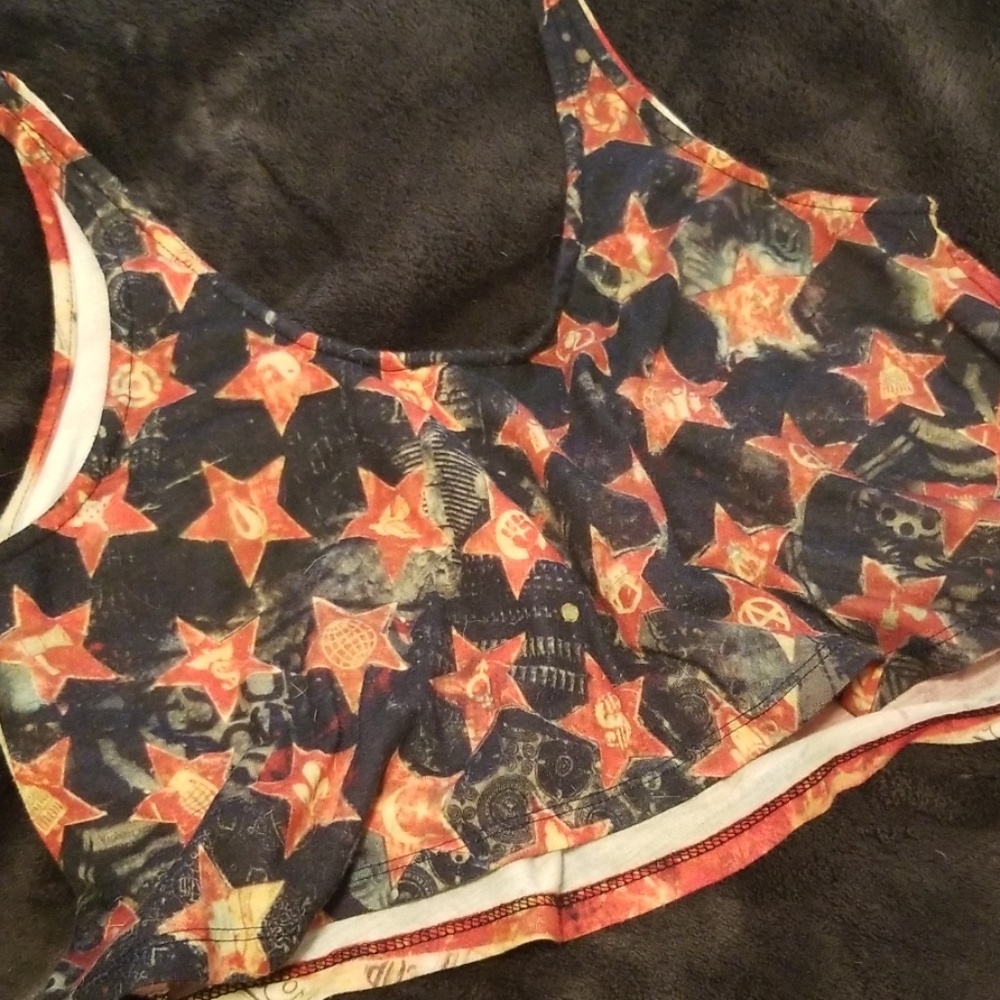 ⭐OBEY CROP TOP⭐